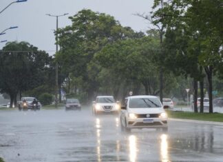 Até quando e por quê? Meteorologistas explicam chuvas fora de época no Tocantins