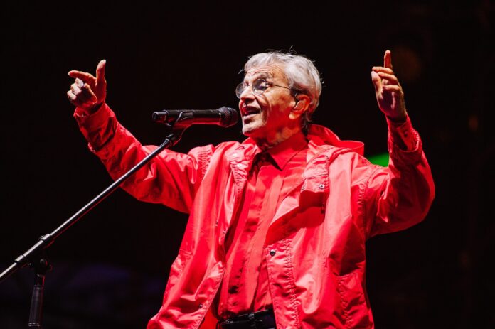 doce-maravilha-230813-caetano-veloso-por-alexwoloch-1490-scaled