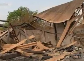 Catadores tentam reconstruir galpão destruído após incêndio: ‘Não tem outro meio de ganhar renda’