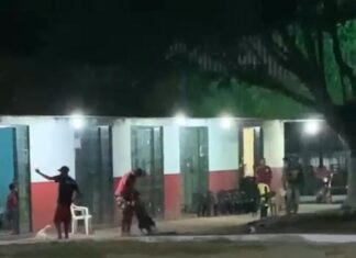 VÍDEO: Suspeito de espancar e arrastar mulher pelos cabelos em praça pública é preso pela polícia