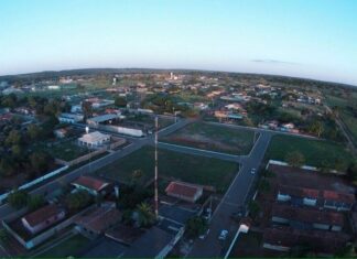 Idoso morre após bater em van escolar que levava crianças e adolescentes