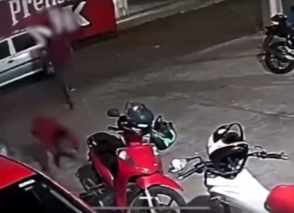 VÍDEO: Homem atira em adolescente de dentro de carro e desce para chutar a vítima