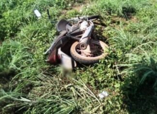 Motorista bêbado tira moto da estrada e deixa casal ferido, diz polícia