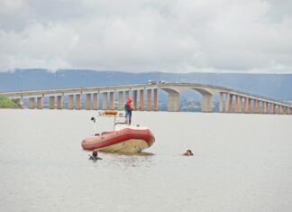 Jovem morre afogado próximo ao píer de ilha no lago de Palmas