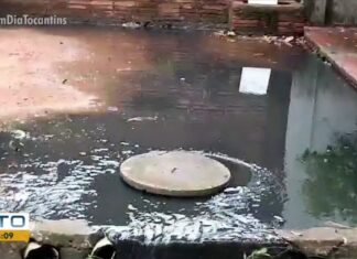 Após forte chuva, esgoto transborda e provoca transtornos em três bairros de Gurupi