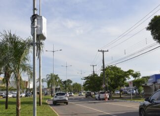Mais de 5,2 mil motoristas são multados por excesso de velocidade e por furar sinal vermelho em Palmas