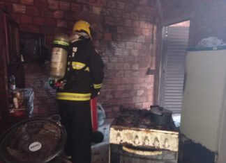 Vídeo mostra rajada de fogo saindo de botijão de gás dentro de casa