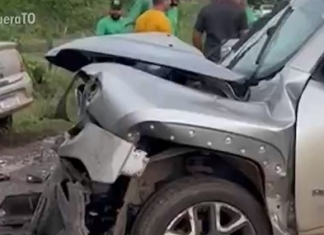 Operador de máquinas morre após batida de frente entre dois carros na TO-336