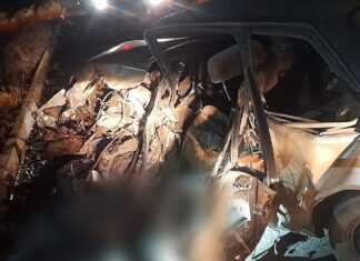 Uma pessoa morre e outra fica gravemente ferida após acidente entre veículos na BR-153