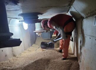 Trabalhador morre após ser soterrado por soja em armazém de grãos