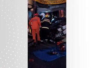 Acidente entre ônibus e caminhão-tanque deixa feridos na BR-153