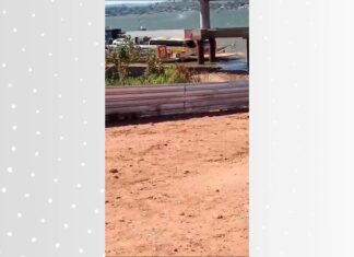 Vídeo mostra momento que balsa bate em pilar de ponte em construção na divisa entre Pará e Tocantins