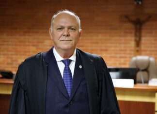 Desembargador afastado em operação que investiga suposto esquema de venda de sentenças tem salário de quase R$ 60 mil