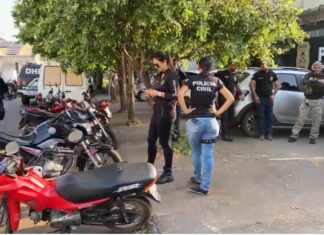 Gerente teria vendido mais de 50 veículos apreendidos e feito denúncias falsas para justificar sumiços, diz polícia