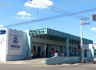 Jovem que levou golpes de facão continua internado em estado grave; pai é suspeito do crime