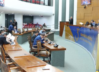 Deputados aprovam resolução que determina nova eleição para mesa diretora da Assembleia