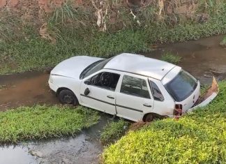 Motorista que atropelou e arremessou idosa em córrego é indiciado por homicídio culposo