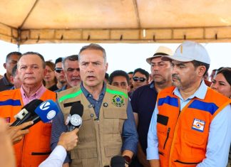 Ministro dos Transportes, Renan Filho, vistoria ponte desabada entre MA e TO e decreta estado de emergência