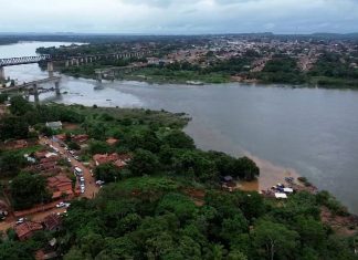 Travessia gratuita de pessoas após ponte desabar entre TO e MA deve começar na próxima semana, diz governo