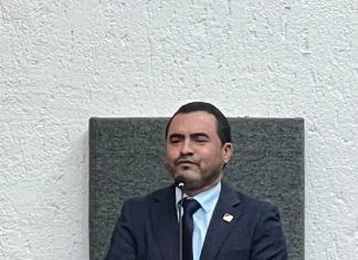 Nova mesa diretora da Assembleia Legislativa do Tocantins toma posse para o biênio 2025/2026