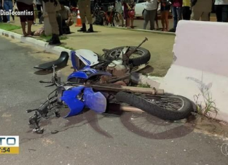 Jovem morre após perder controle de moto e bater em mureta de ponte