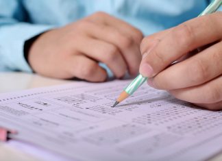 Concursos abertos oferecem mais de 100 vagas e salários de que passam de R$ 30 mil; saiba como concorrer
