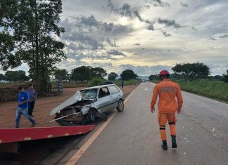 Duas pessoas ficam feridas após acidente entre moto e carro na TO-080