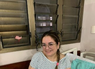 Esteticista com ferida aberta e tendões expostos denuncia médica por negar anestesia durante procedimento: ‘Tortura’