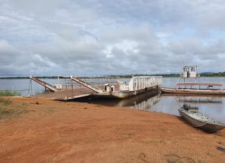 Marinha interdita balsa entre Tocantins e Pará por falta de condutor habilitado; entenda