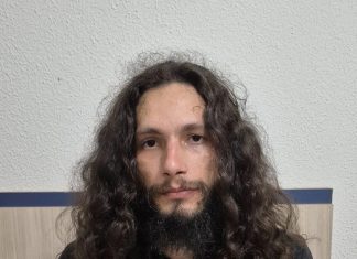 Irmão de professor de canto entrega aparelho de armazenamento à polícia com vídeos de alunas bebendo suposto ‘chá’ com sêmen