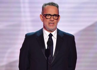 Trump comemora cancelamento de cerimônia de premiação de Tom Hanks