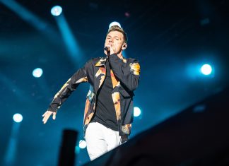 Fã que gastou 6 mil reais para almoçar com dois Backstreet Boys em SP aponta um simpático e outro ‘no automático’