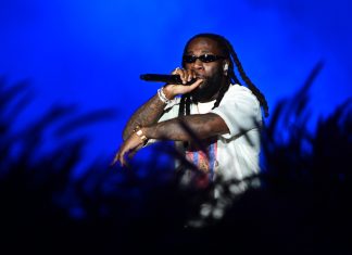 Burna Boy conquista fãs de Travis Scott com batidas africanas pesadas e irresistíveis