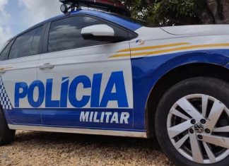 Ciclista morre após perder o controle enquanto descia ladeira e bater em parede de casa
