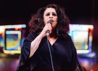 Álbum ao vivo póstumo de Gal Costa chega em outubro, mas as edições em CD e LP saem depois, em data incerta