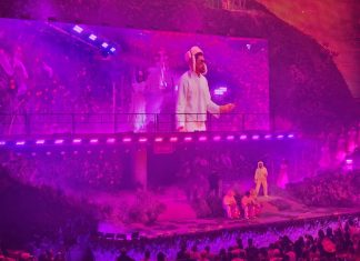 Como Bad Bunny injeta milhões na economia de Porto Rico levando fãs do mundo todo à ilha