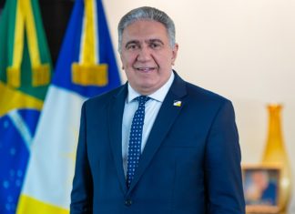 Governador em exercício do Tocantins diz que encontrou escutas em secretarias e gastos milionários: ‘Vamos diminuir’