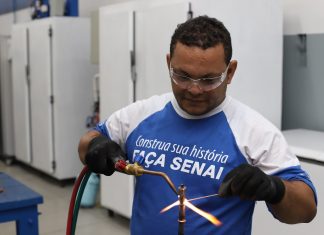 Senai oferece mais de mil bolsas integrais para cursos técnicos presenciais e semipresenciais