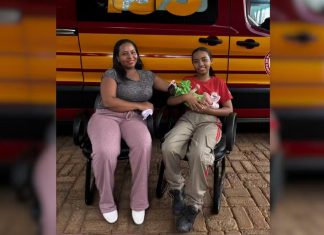 Adolescente conta o que pensou ao salvar irmã recém-nascida de engasgo: ‘Uma vida na minha mão’