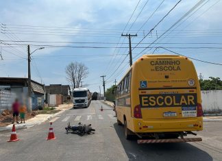 Acidente entre moto e ônibus escolar deixa um homem morto em cruzamento de Gurupi