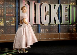 Ariana Grande cancela vinda ao Brasil para lançamento de ‘Wicked: Parte 2’ após problema em voo: ‘Devastada’