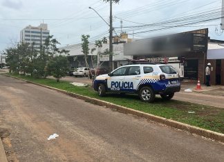 Homem leva choque e morre enquanto trabalhava em telhado