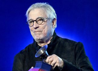 Grammy Latino 2025 faz justiça a Ivan Lins ao premiar o artista brasileiro em Las Vegas pelo conjunto da grande obra