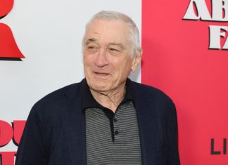 É #FAKE que Robert De Niro disse ‘Fuck Trump’ no palco do Globo de Ouro deste ano; xingamento ocorreu no Tony Awards de 2018