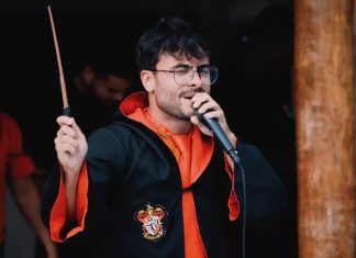Quem é sósia de Harry Potter que diz ter sido notificado pela Warner