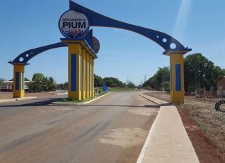 Ex-companheiro descumpre medida protetiva e arrasta mulher com carro, diz PM