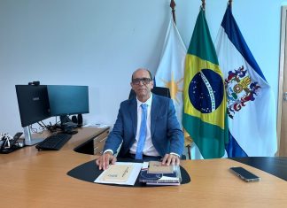 TCE empossa novo procurador-geral após Justiça derrubar ato de governador que cancelou nomeação