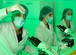 Por que brasileiros estão trocando faculdades do Brasil pela UNISUD, no Paraguai?