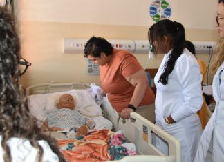 ‘Comer e dormir’, brinca idosa do TO que pode bater recorde mundial como pessoa mais velha a fazer cirurgia ortopédica