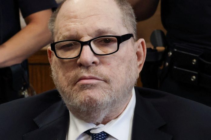 Terceiro julgamento por estupro de Harvey Weinstein em Nova York termina em anulação